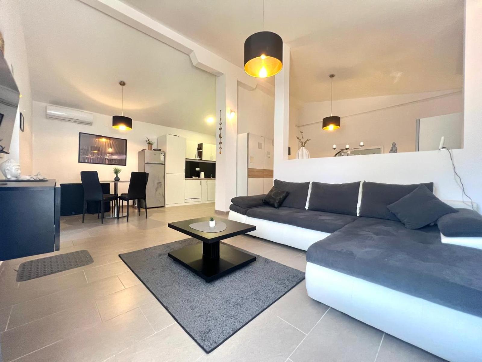 Apartamento Azzurro Mare Pula Exterior foto